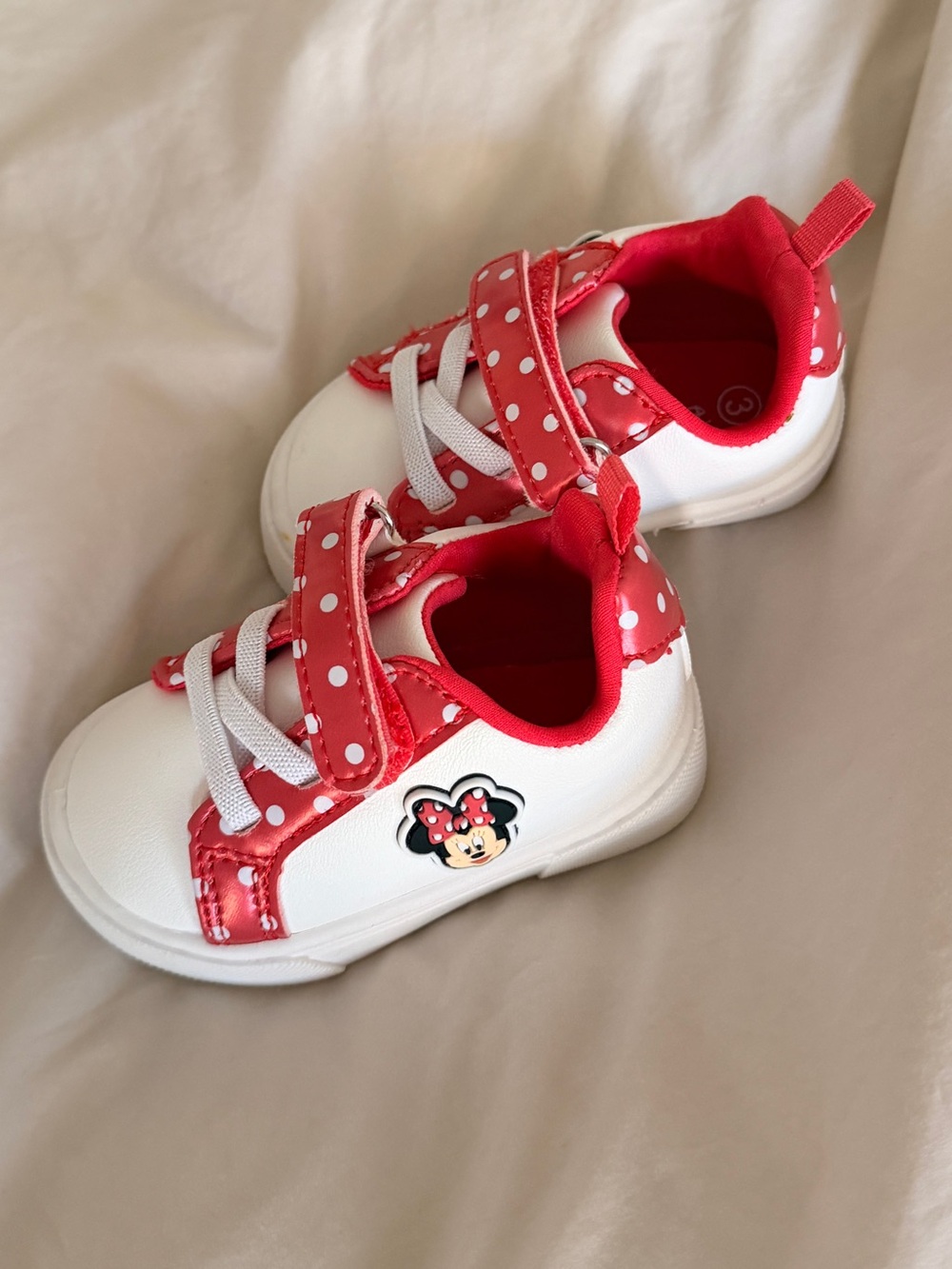 Disney Infant Sneakers Minnie Mouse Baby Court Sneakers Red White Infant 3